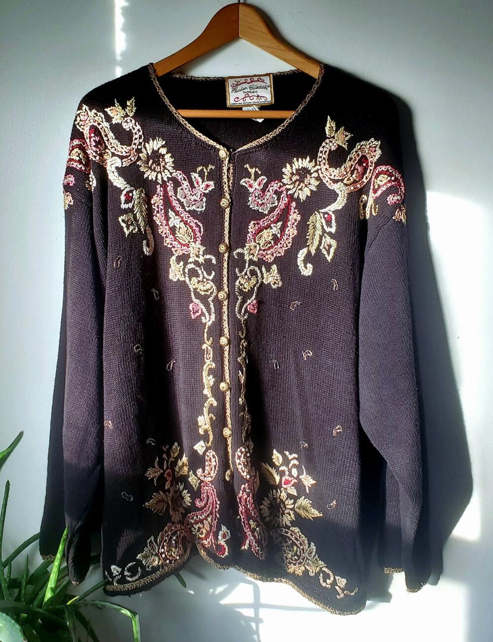 Heirloom Collectable Womens Black Embroidered Long Sleeve Sweater Size 22 24